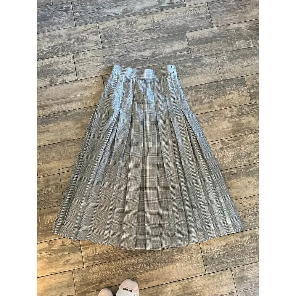 Vintage Chaus Gray Plaid Pleated wool Midi Classic A-Line Skirt Size 6